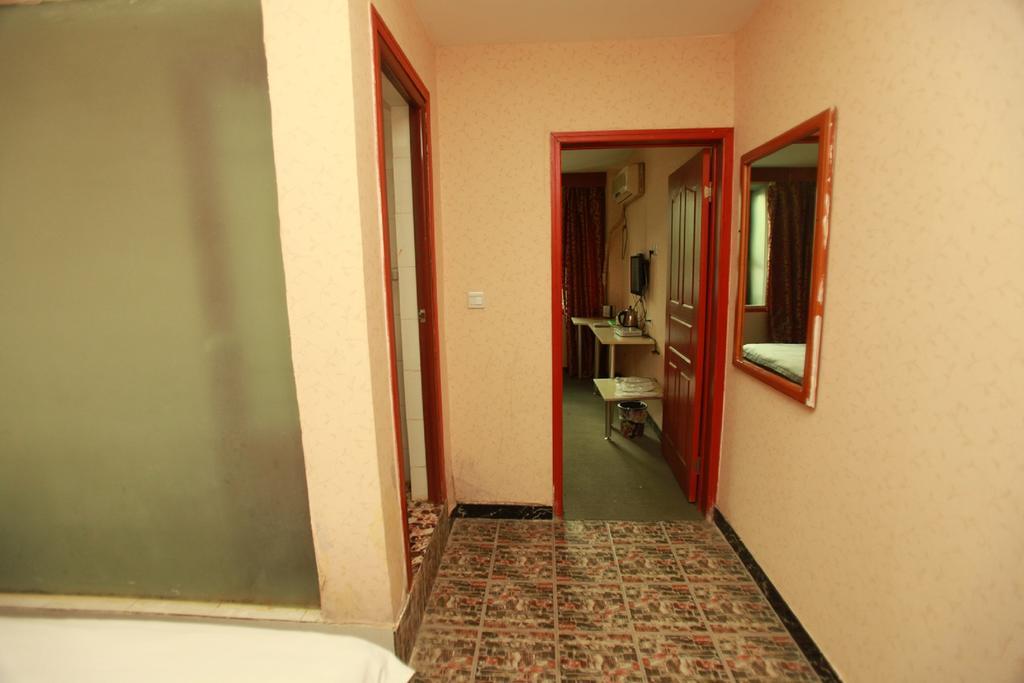 Zhengfu Caotang Decent Inn Csengtu Kültér fotó