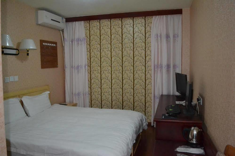 Zhengfu Caotang Decent Inn Csengtu Kültér fotó